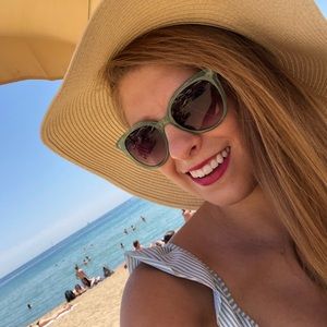 Meet your Posher, Amber